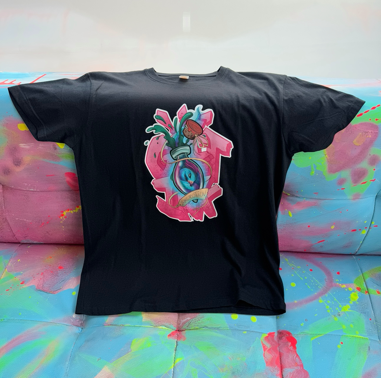 IMG_8387 T-shirt nera con ink potion - immagine 1