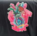 T-shirt nera con ink potion - immagine 2